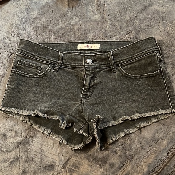 Hollister Shorts - Picture 4 of 9